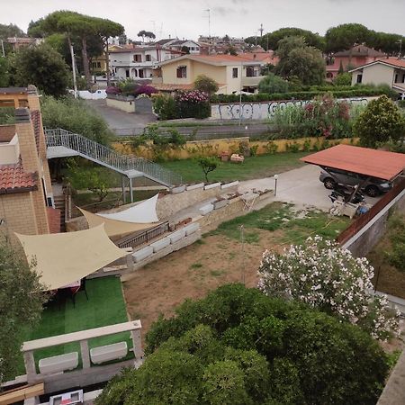 Villa Giuliana Stanze Con Bagno Interno In Villa A 350 Mt Spiaggia Libera Lido Delle Sirene Anzio Exterior photo