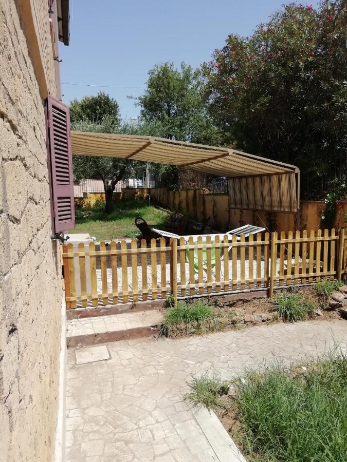 Villa Giuliana Stanze Con Bagno Interno In Villa A 350 Mt Spiaggia Libera Lido Delle Sirene Anzio Exterior photo